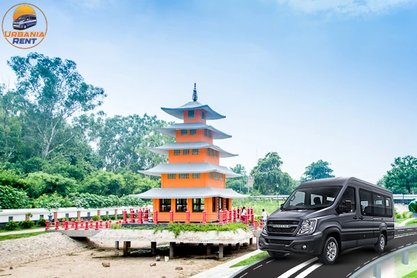 Amritsar to Chandigarh by Urbania Van Amritsar to Chandigarh by Urbania Van